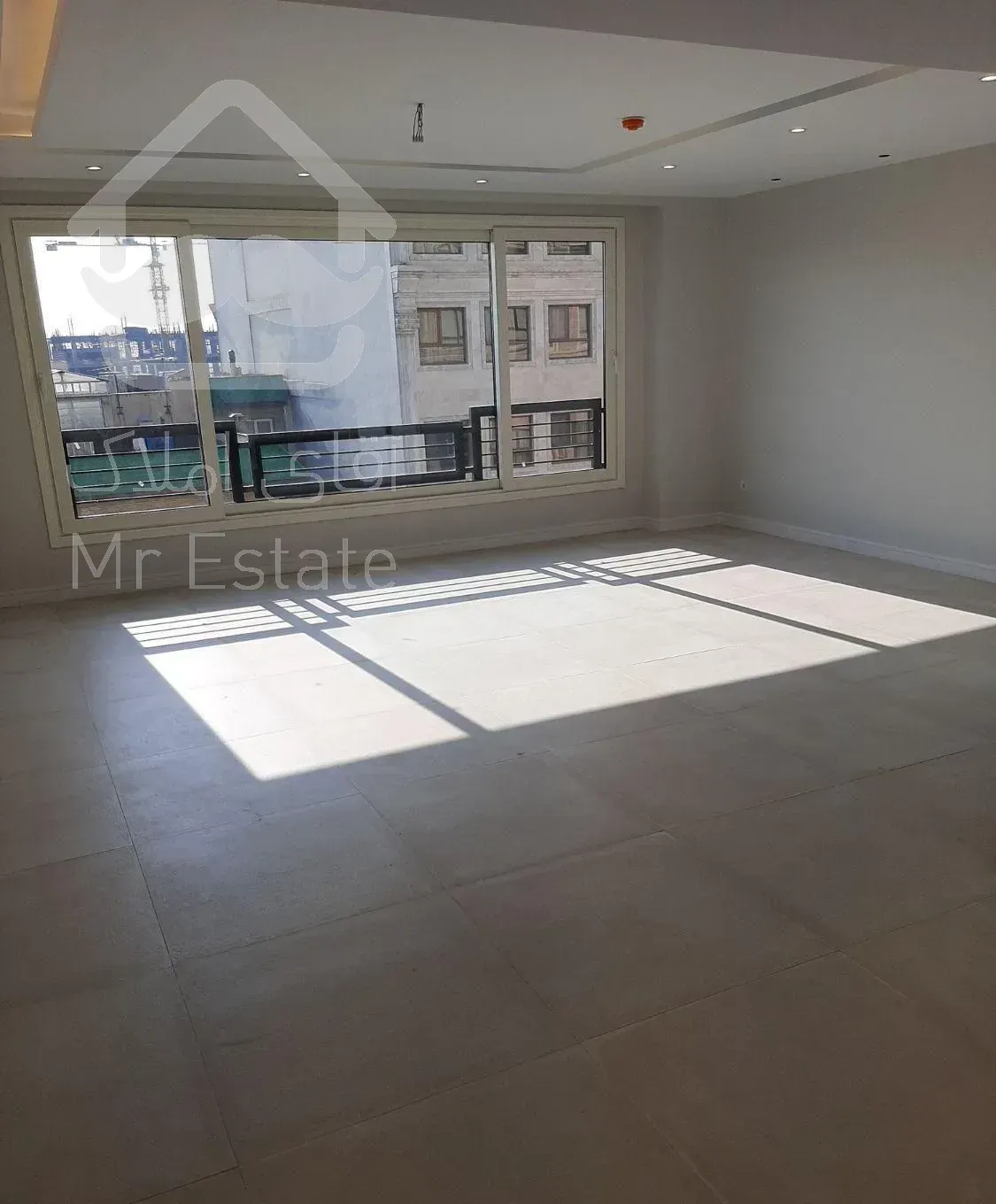 جانبازان ۱۴۵ متر سه خواب یکساله ((درحد نوساز))