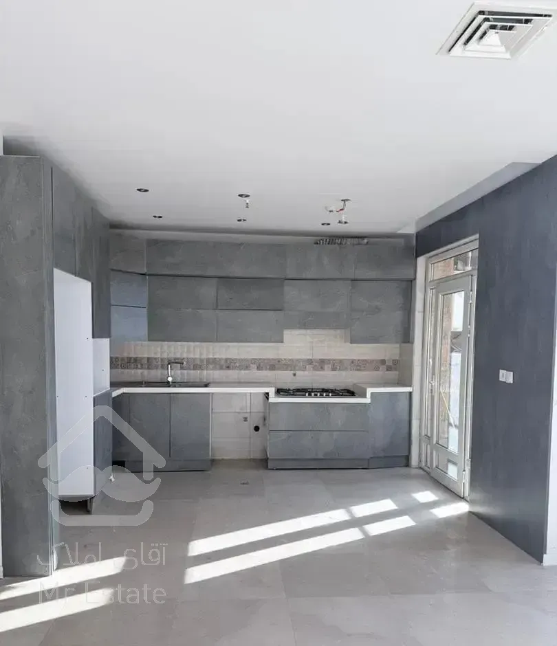 ظفر ۱۴۰ متر / ۳ خواب