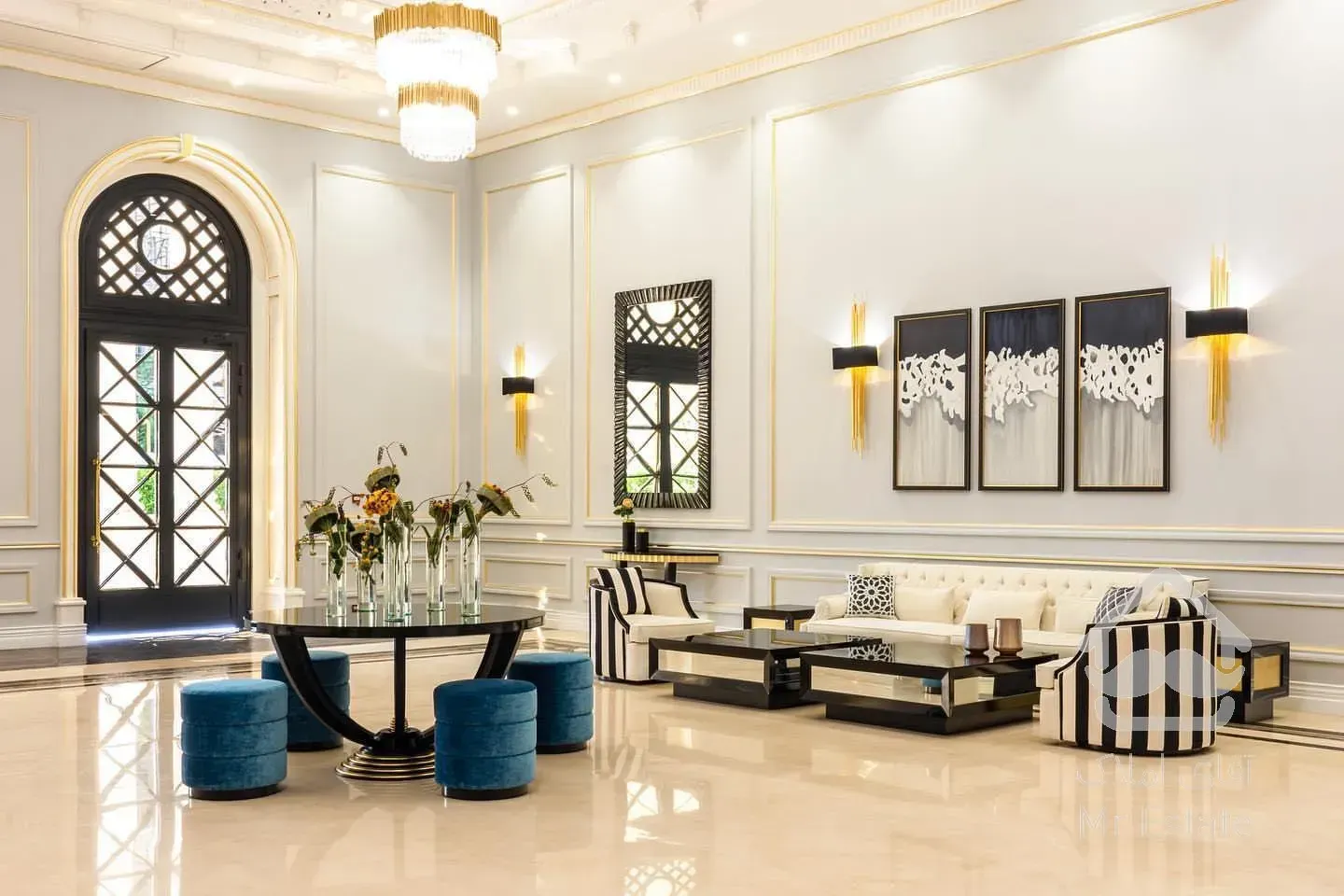 ۶۰۰متر الهیه ۱۵۰متر تراس