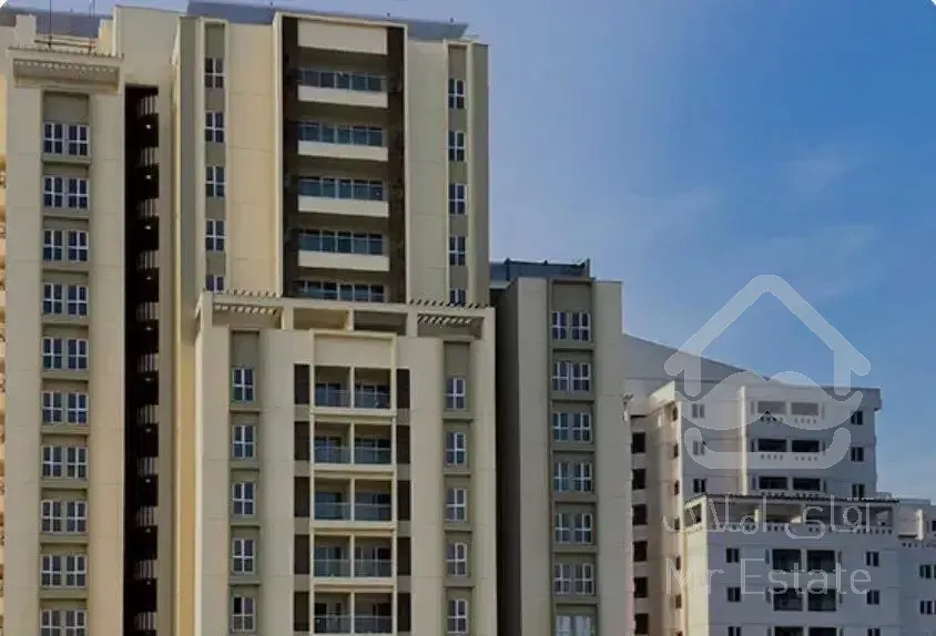 ۹۰ متر، برج تیسا