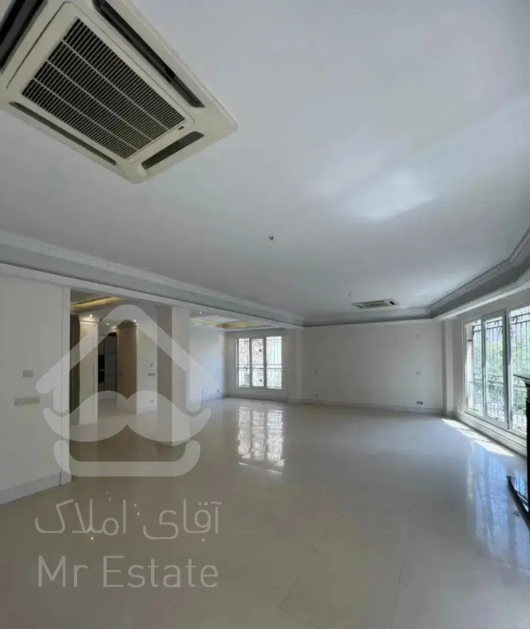 ۳۰۰م زعفرانیه ۴ خوابه تبدیل دارد(رهن/رهن اجاره)