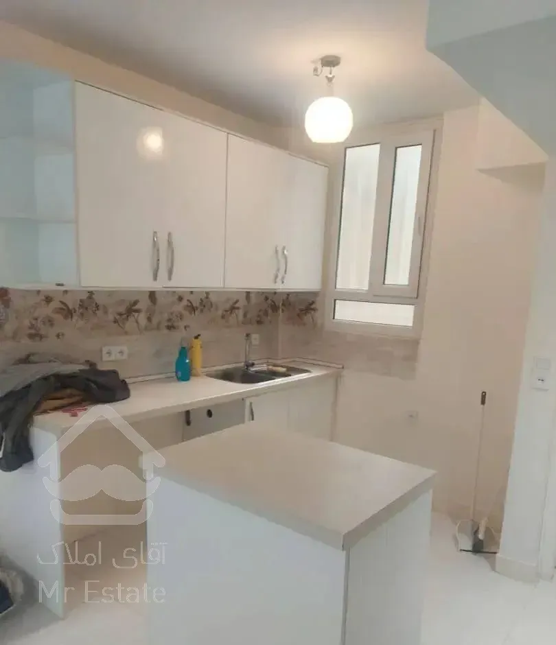 ۴۲مترطبقه اول شریعتی مقابل ملک