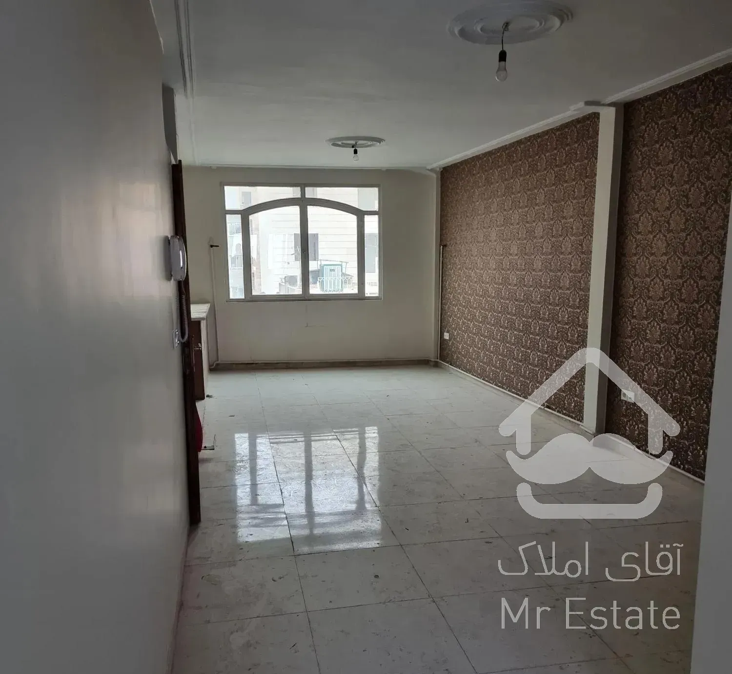 ۷۲ متر/تکواحدی/ لوکیشن دهقان/با پارکینگ