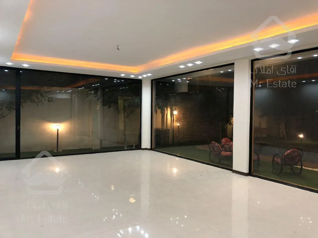 فروش ویلا مدرن ۶۵۰ متری چهارباغ شهرکی