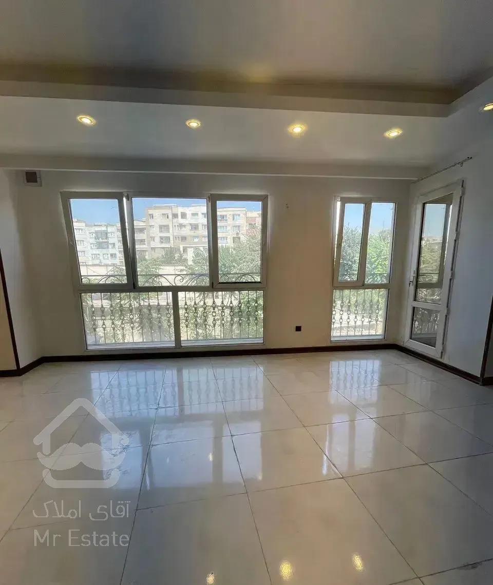 فروش ۱واحد ۳ خوابه لوکیشن عالی زیر قیمت منطقه