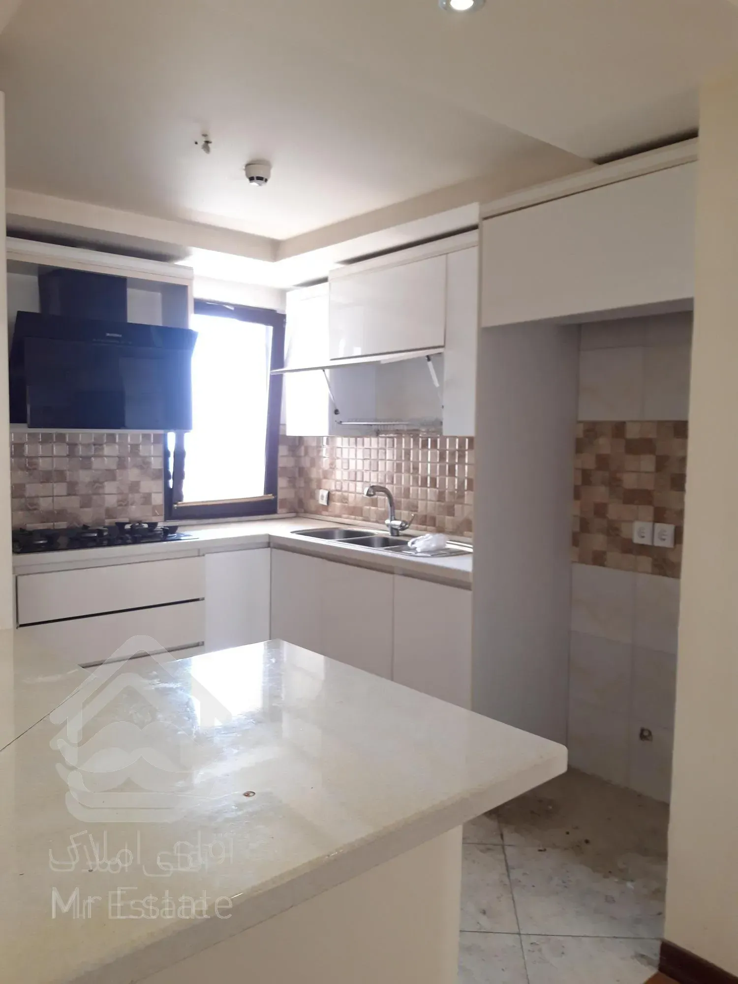 آپارتمان برج لوکس پاریز