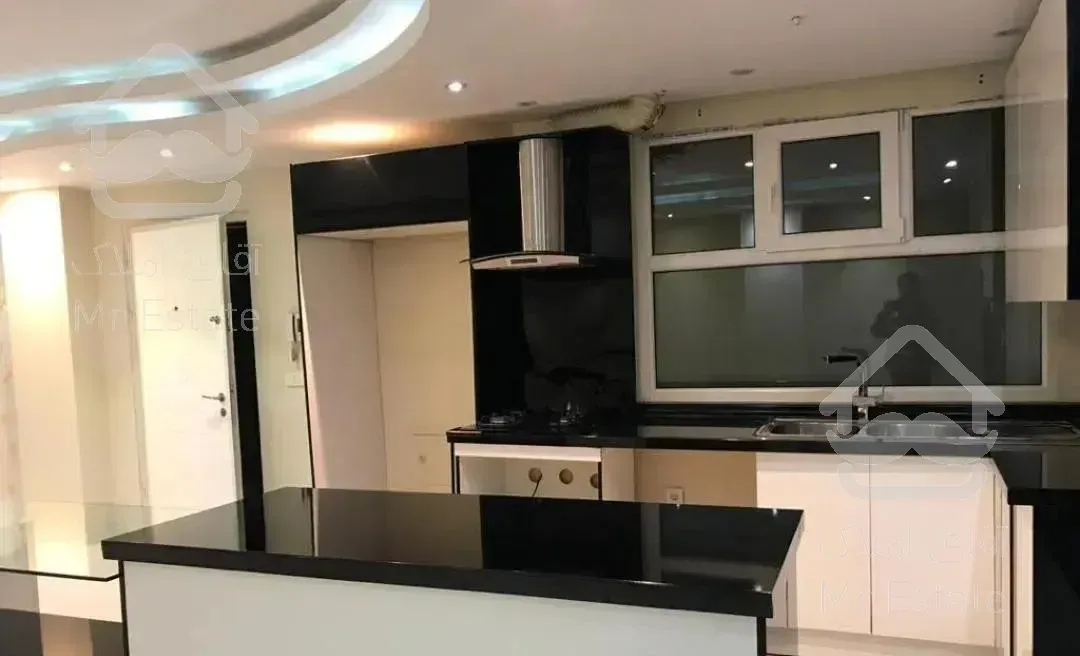 ۱۵۰متری، ۳خوابه، خوش نقشه