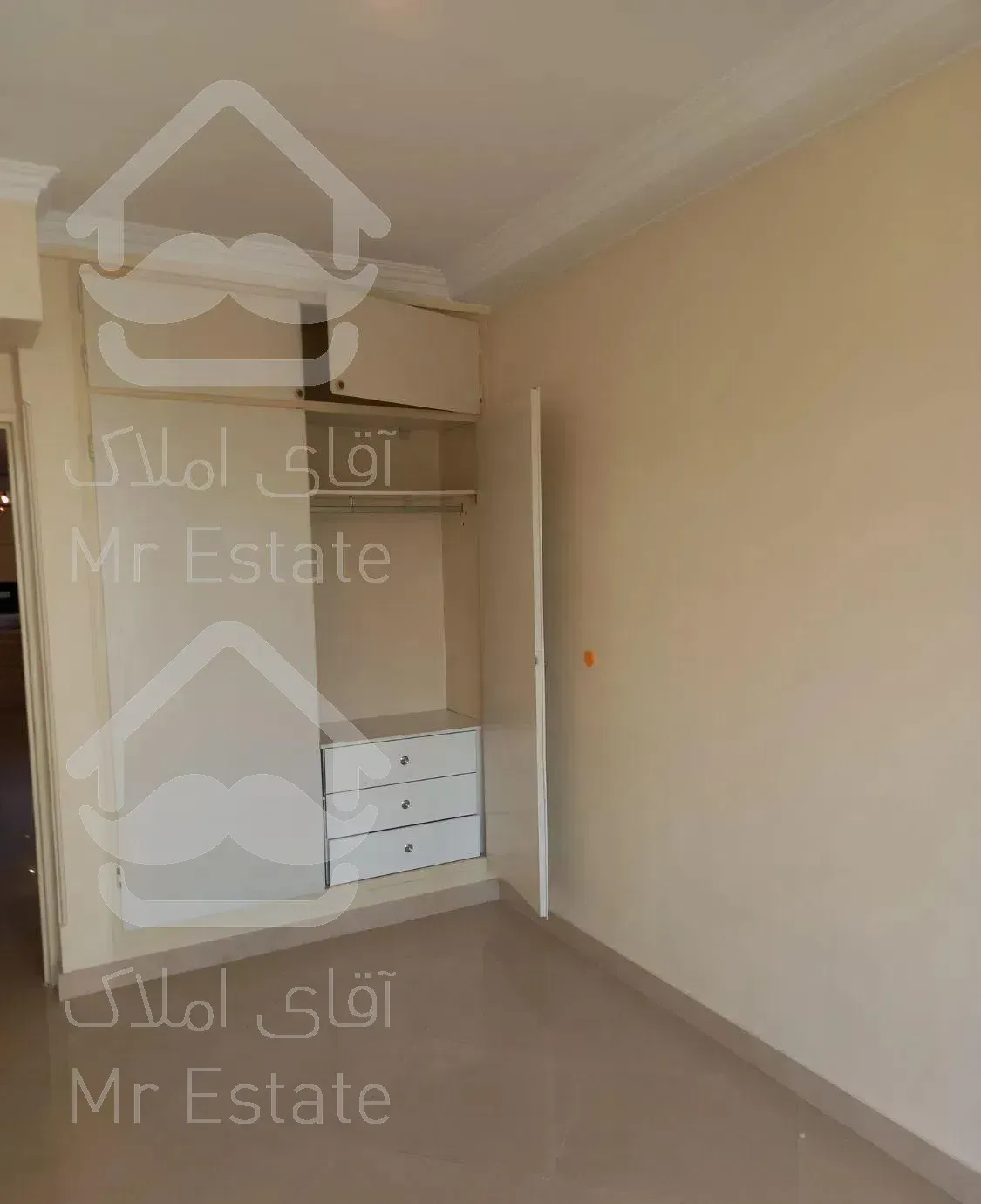 ۱۱۲ متر شمال خیابان فاطمی فول (۳ عدد پارکینگ )