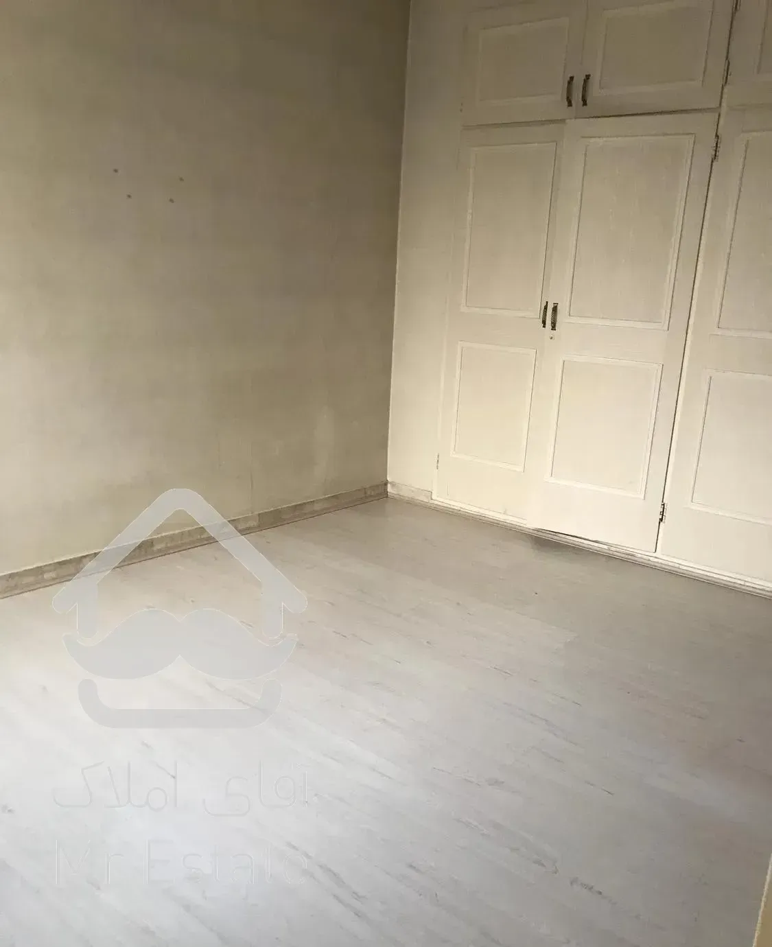 ١٦٠متر٣خوابه ٨ساله