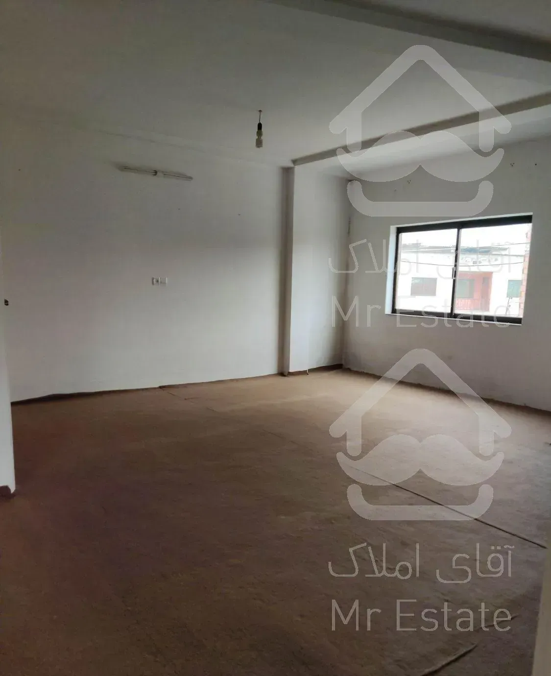 آپارتمان طبقه ی اول ۹۰ متری دوخوابه میدان هزارسنگر