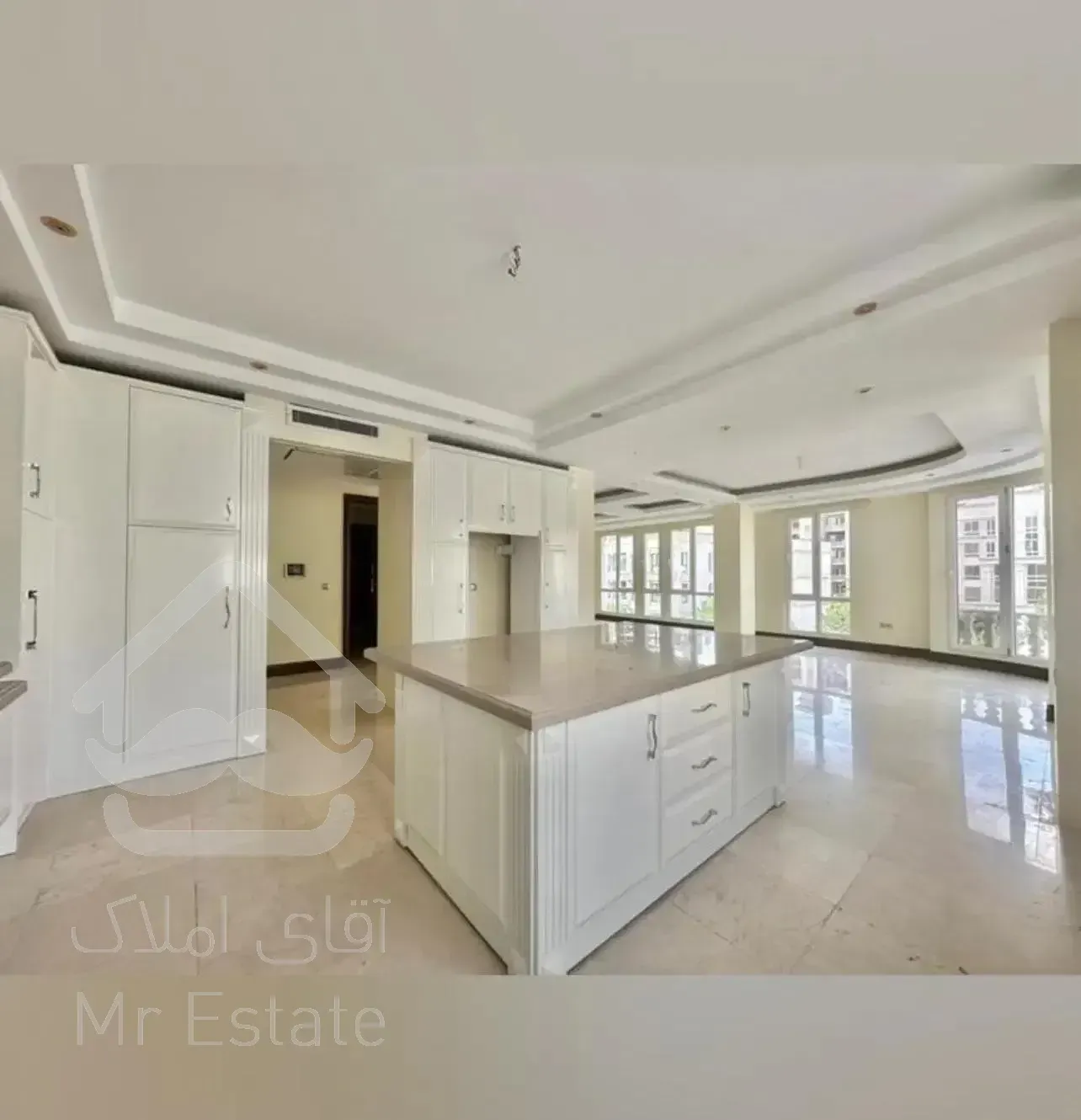 ۲۵۰ متر زعفرانیه با چهار پارکینگ