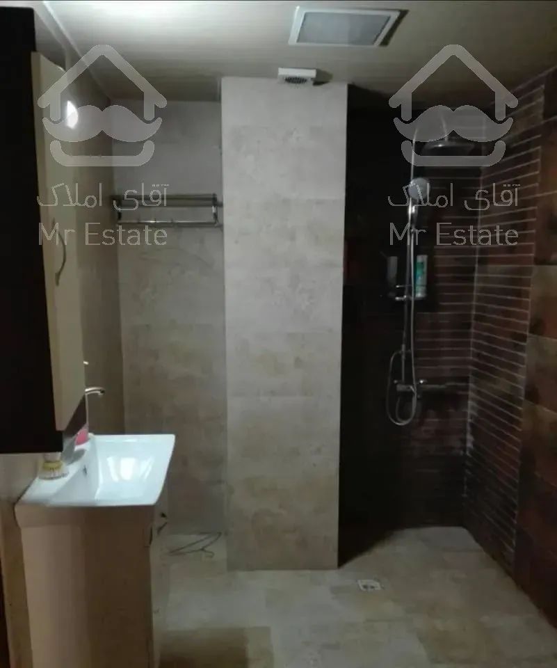 **اپارتمان154متر سه خواب شیک خ لاهور**