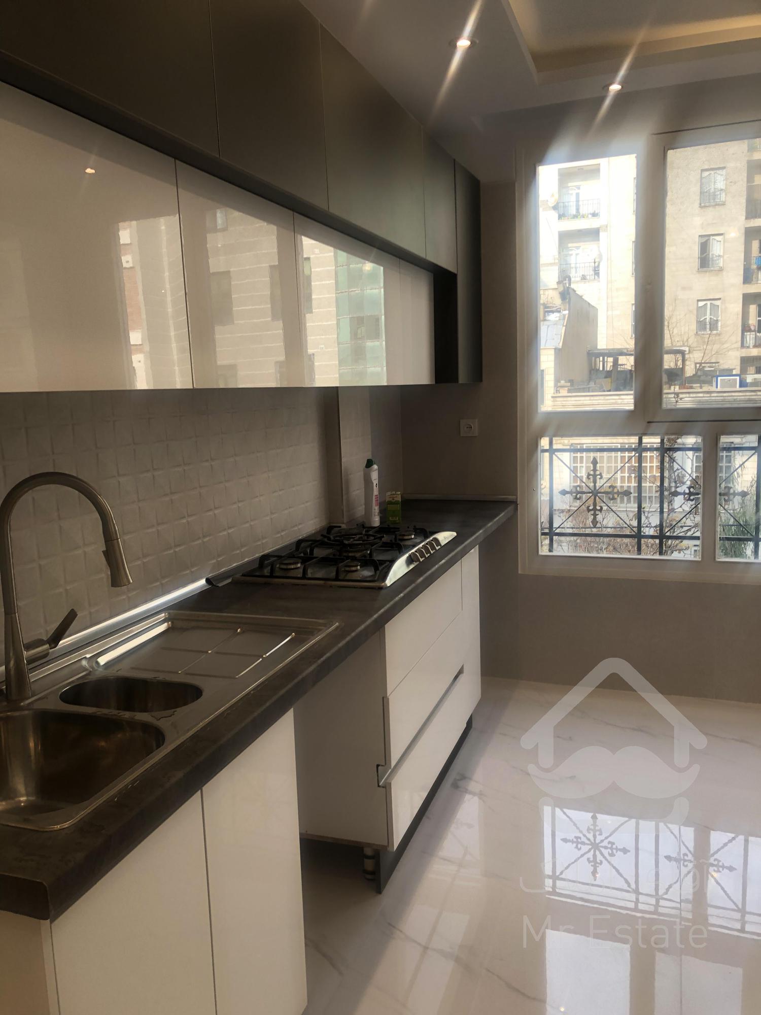 سعادت آباد صرافها