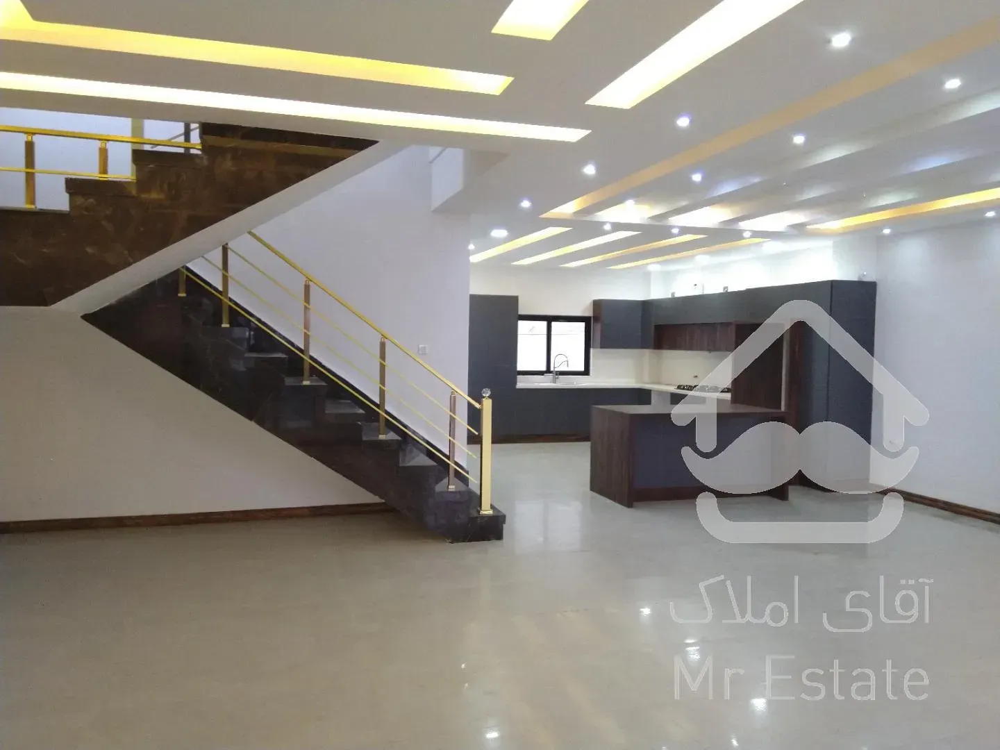 ویلا مدرن تریبلکس استخردار شهرکی سرخرود