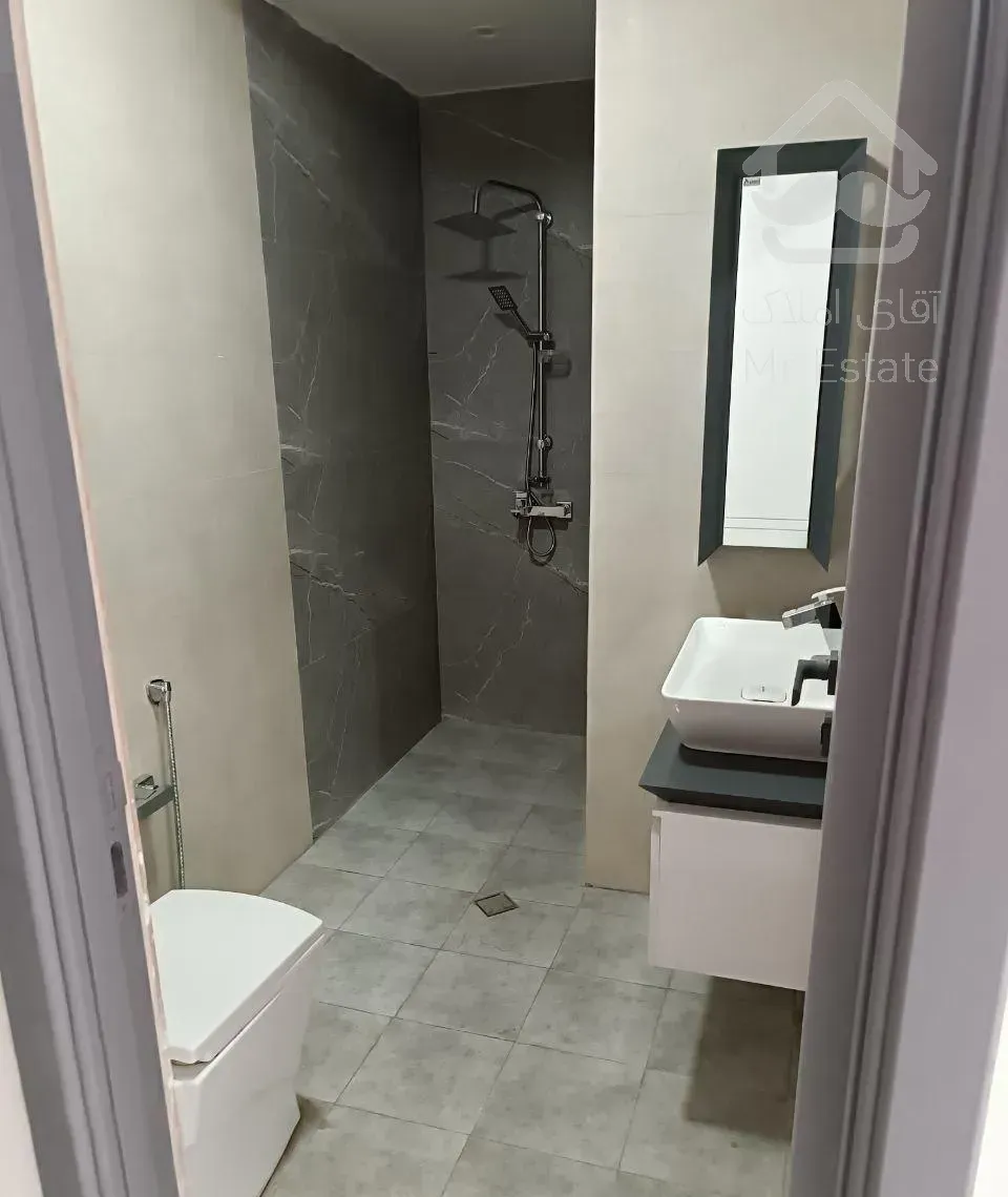 140متر/3خواب/کلیدنخورده/2 پارکینگ/ابن‌سینا