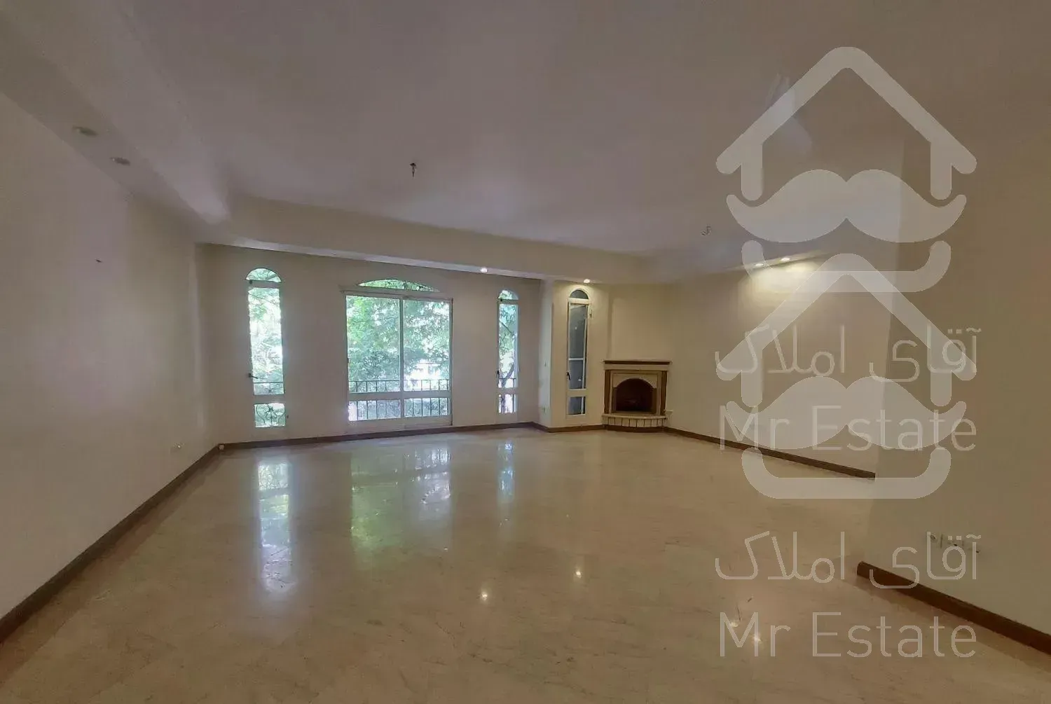 ۲۱۰ متر ۳ خواب ۱ مستر سنبل