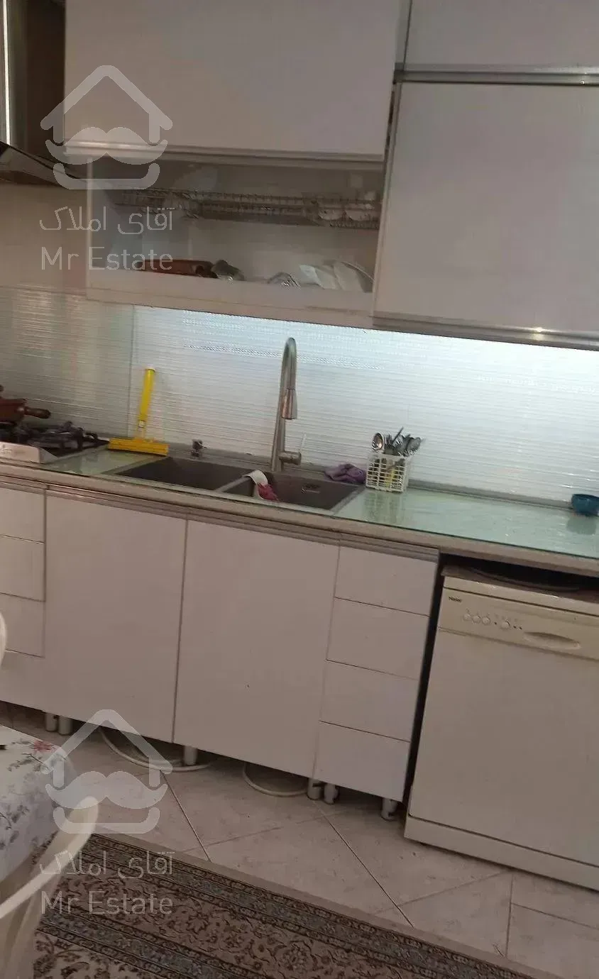 اپارتمان ۹۰ متری طبقه اول