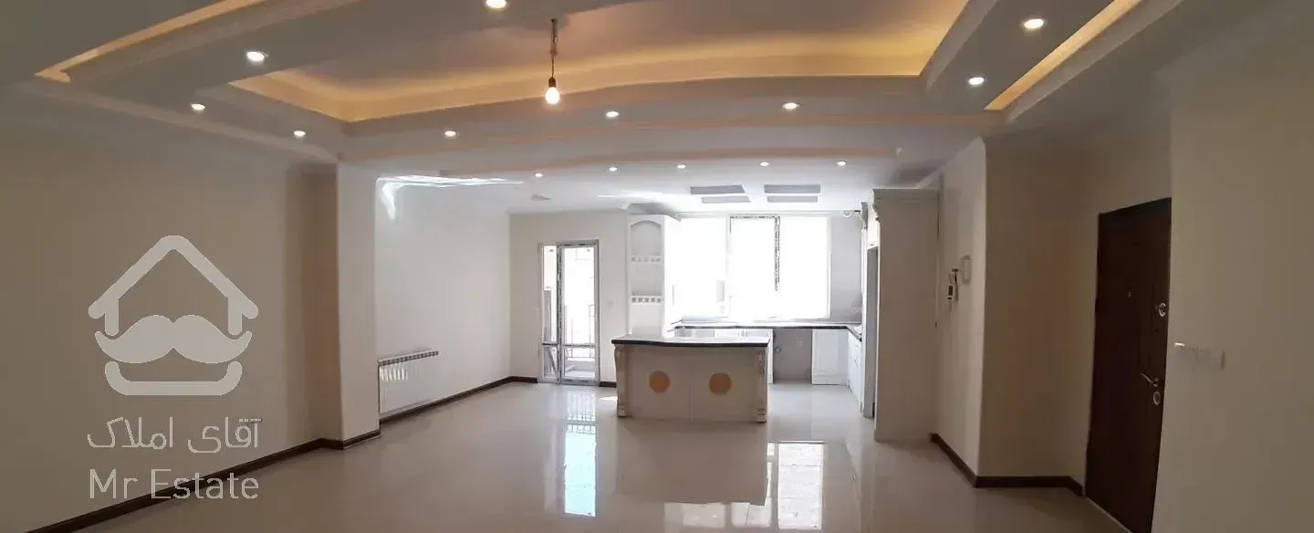 آپارتمان نوساز /۱۱۸ متر / تک واحد /خ فرخی