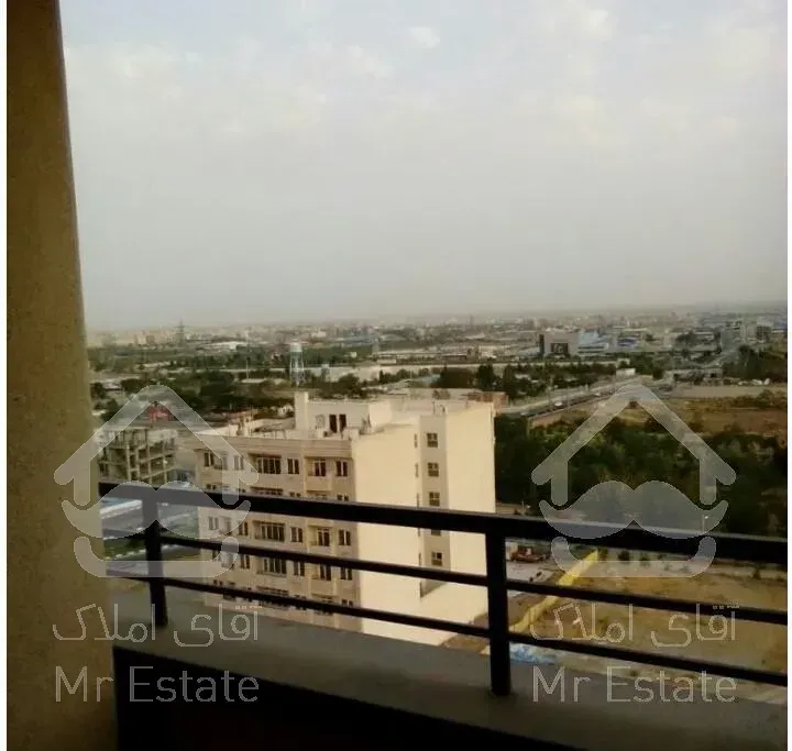 سه دانگ اپارتمان دربرج پلیمرواقع درکوهک تهران