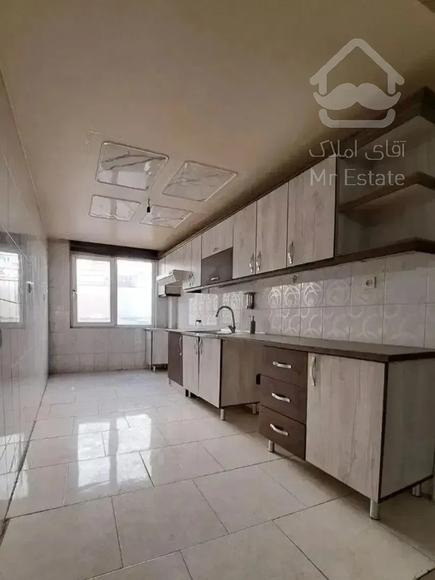 وحیدیه ۶۰ متر ۲ خوابه با پارکینگ