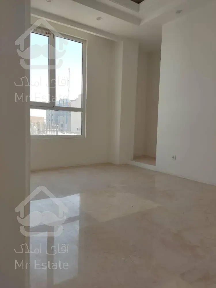 آپارتمان ۲۰۰متر سه خوابه کلید نخورده سند تک برگ شهرک گلستان