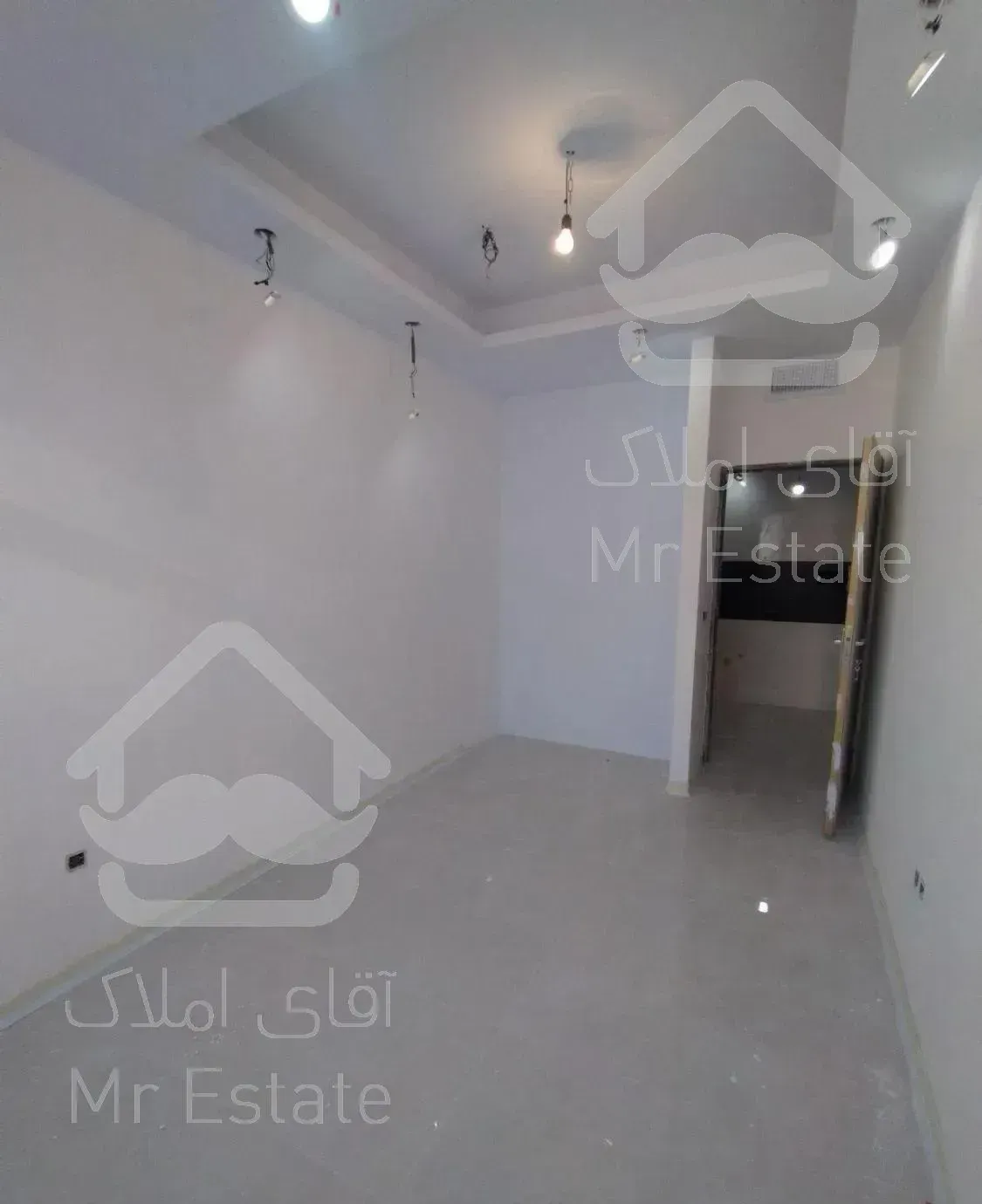 ۱۸۰ متر آپارتمان/سه خواب/مستر