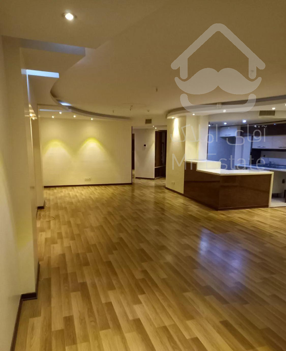 شیان 115متری استخر دار