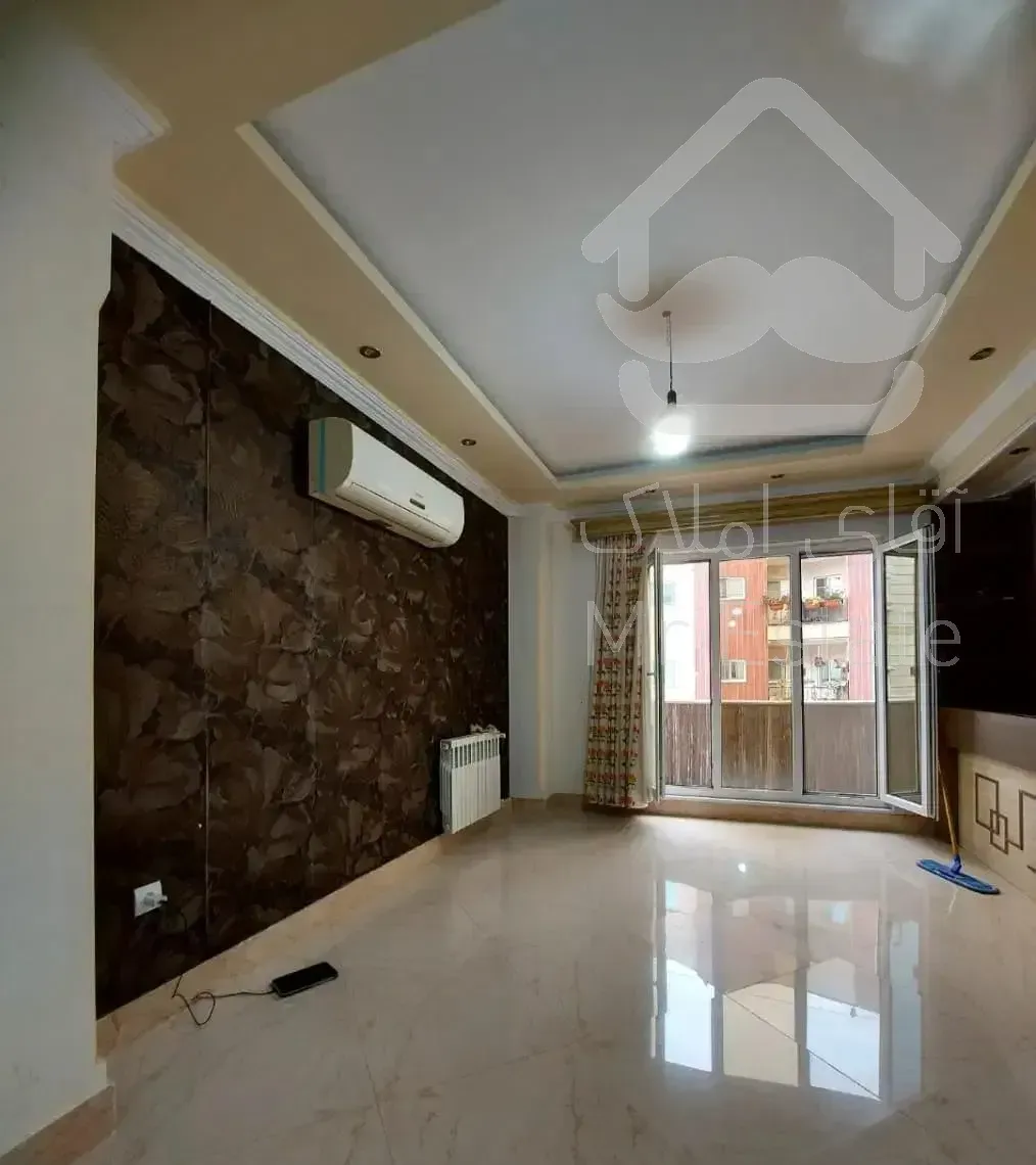 آپارتمان 115متر 2خواب خیابان هراز قبل میدان قاعم