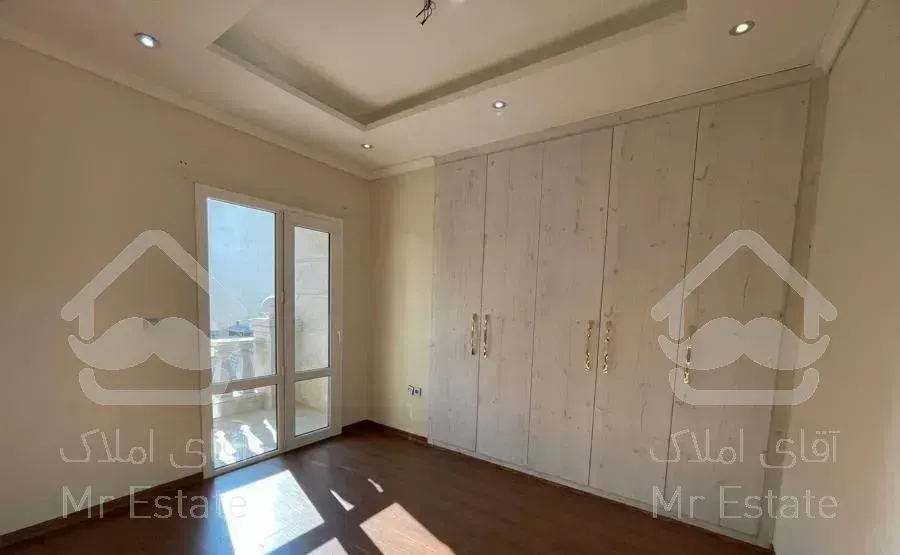 نفت شمالی ۹۰ متر ۲ خواب