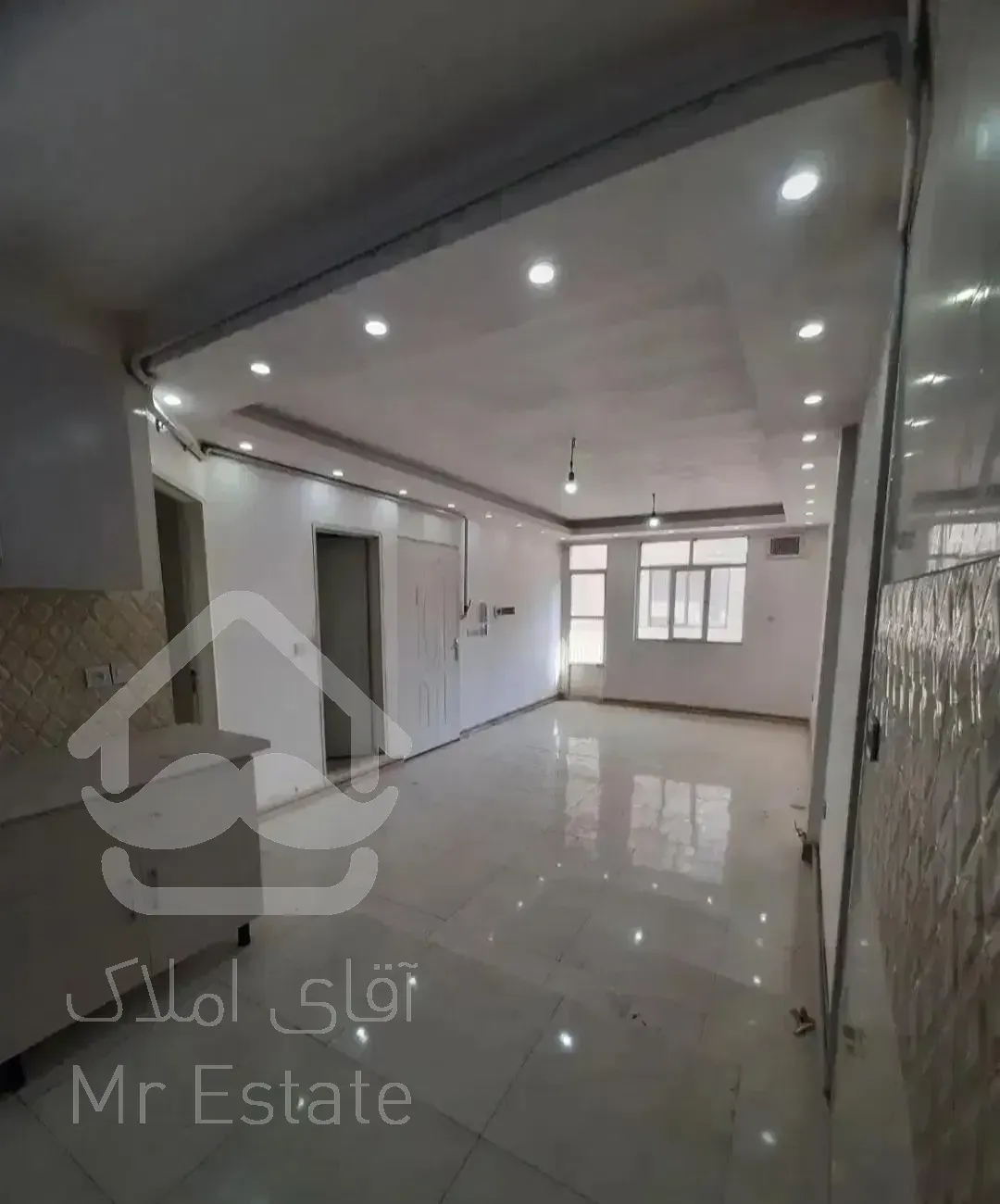 ۶۵ متر طبقه ۳ تک واحدی نوساز گلستان ارم اهری