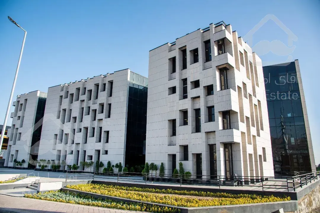 ****فروش واحد اداری 77 متری واقع در پارک فناوری پردیس****