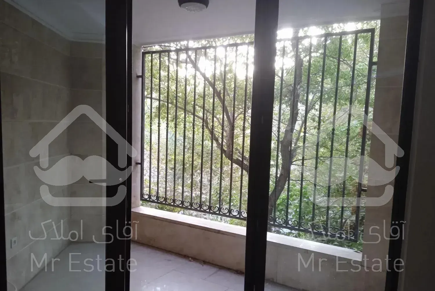 آپارتمان ۱۳۰ متر گلاب دره