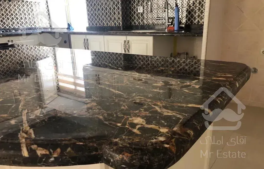 آپارتمان ۱۷۵ متری تاپ لوکیشن دروس(کلید نخورده)