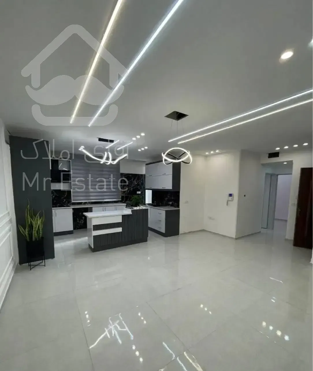 ۷۶متر/فول/دیزاین شده*تاپ لوکیشن چهارباغ*