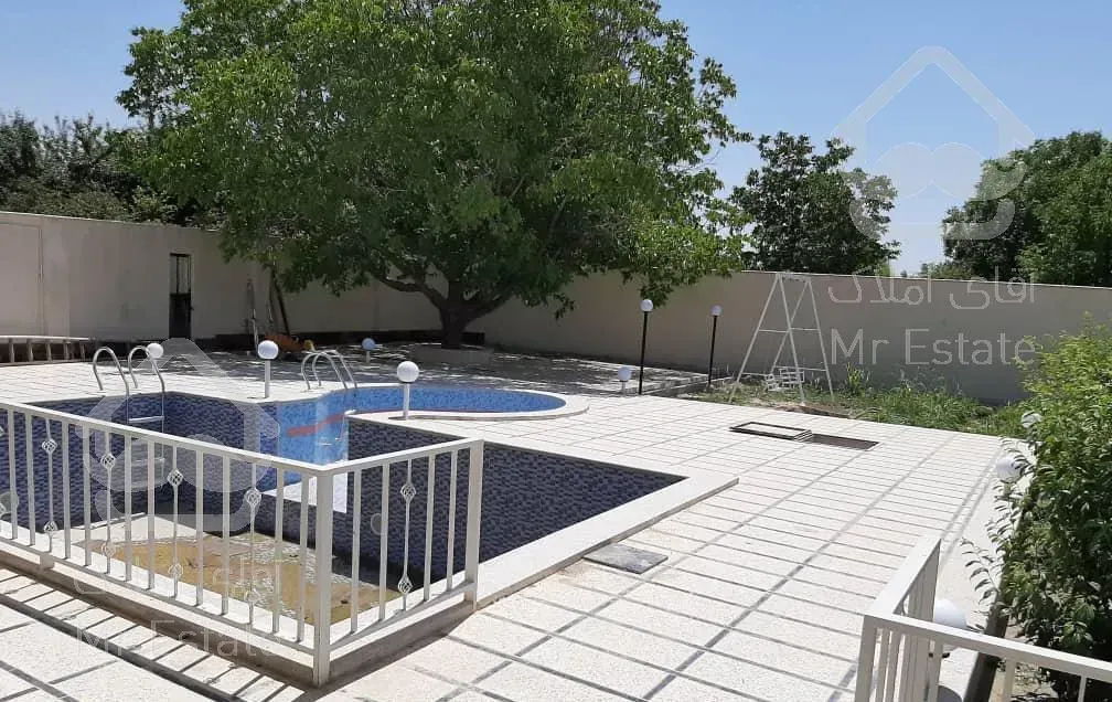 ویلا باغ ۳۰۰۰متری فول فقط متری ۲۲۰۰