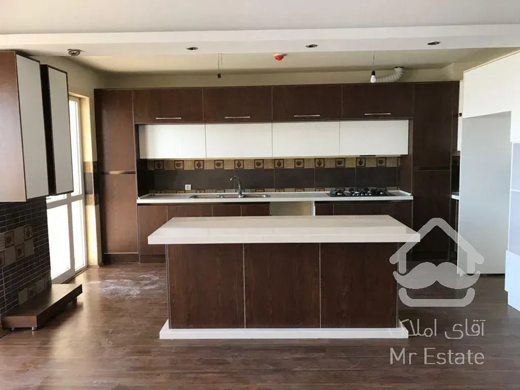 فروش آپارتمان ۱۴۵ متری در برج ۱۲ فروردین