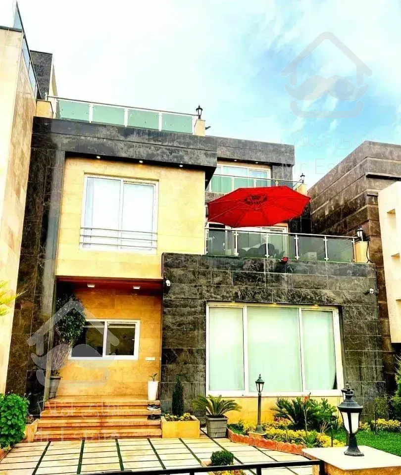 ویلا تریبلکس استخردار