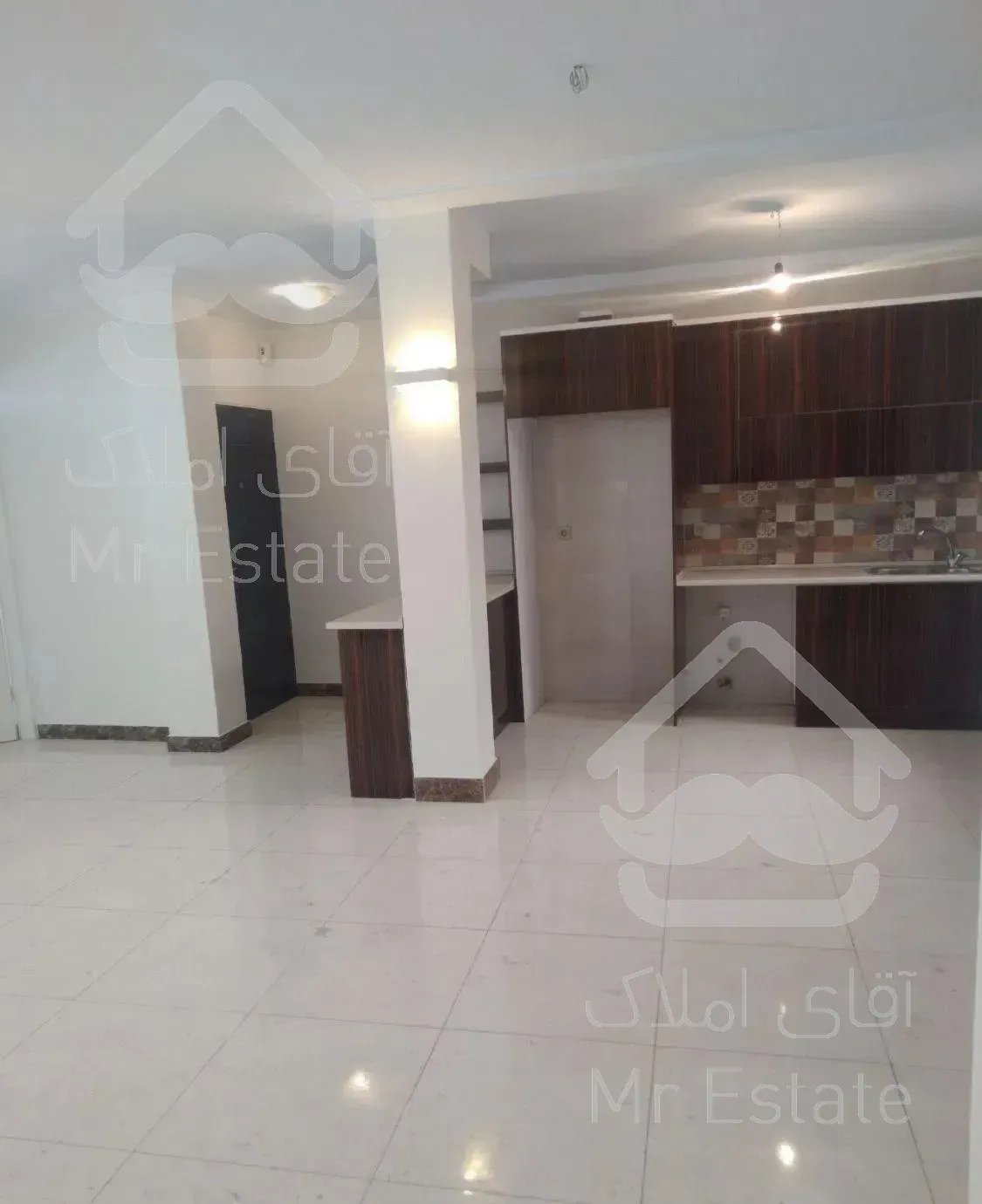 آپارتمان ۹۰ متری خوش نقشه دیباجی