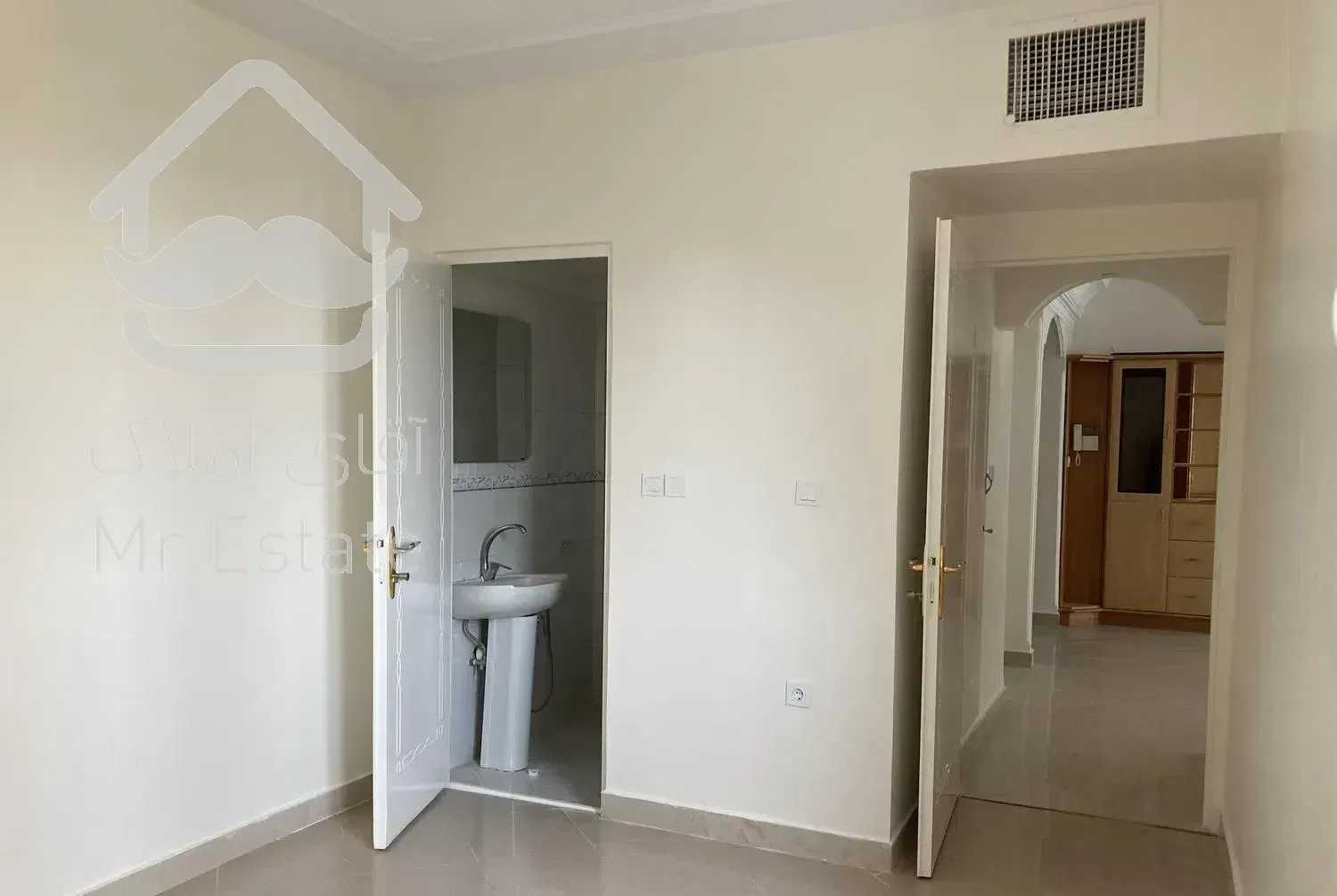 ۲۰۵ متر ، داوود اسلامی ، فول امکانات