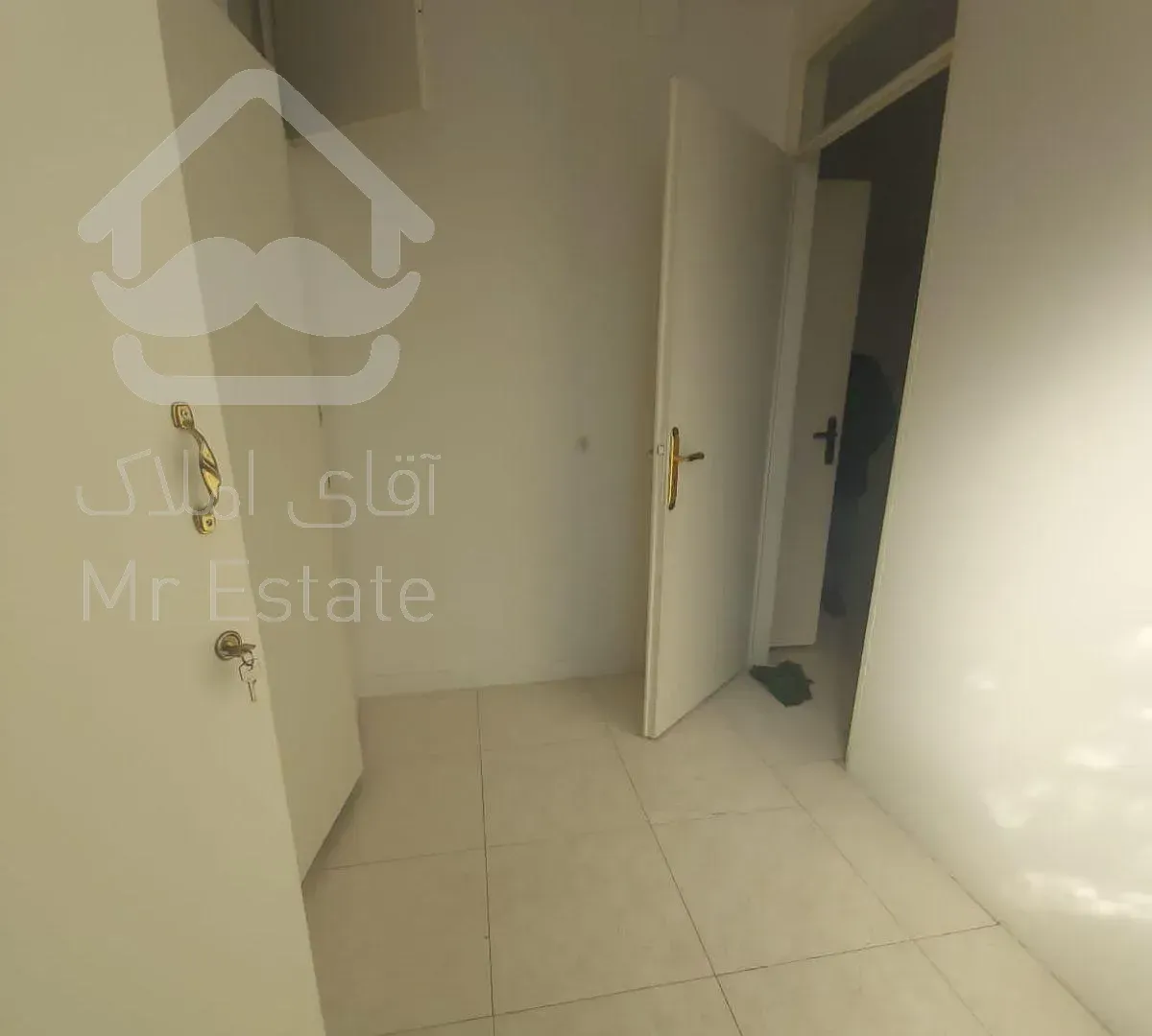 ۳۸ متر  خوش نقشه تکواحد