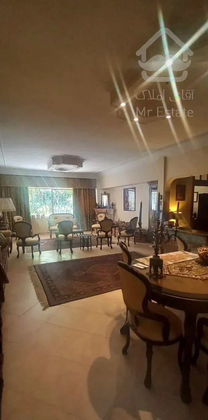 لارستان  / ۲۰۰ متر  سه خواب  /  قدرالسهم دار