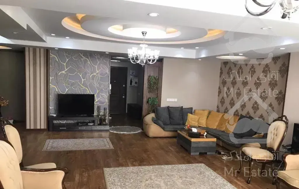 آپارتمان ۱۳۵ متری دو خوابه رهن کامل دریاچه