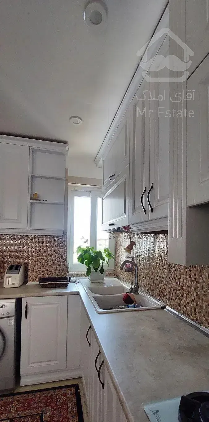 آپارتمان ۱۳۳متری،۳خواب،طبقه دوم،طالقانی