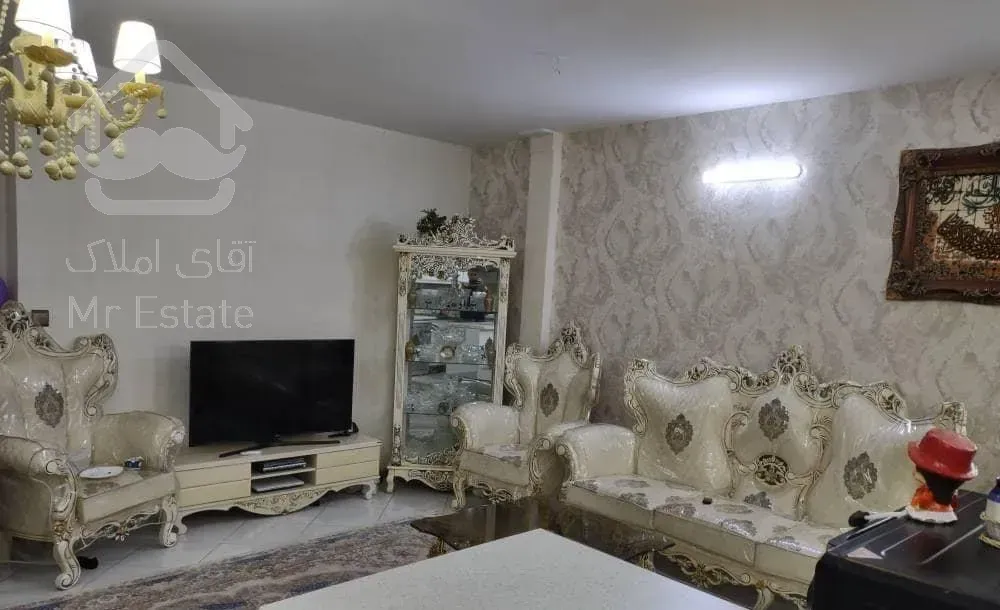 پیروزی / کلینی ۶۴متر / انباری بالکن