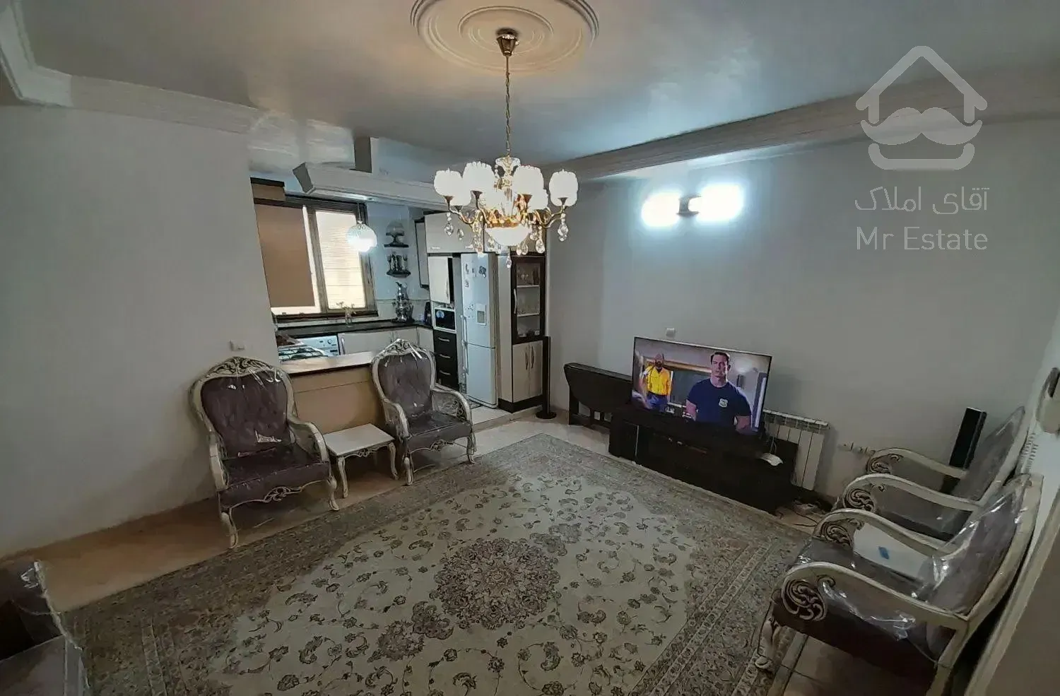 ۶۵ متری/ دوخواب/ پارکینگ