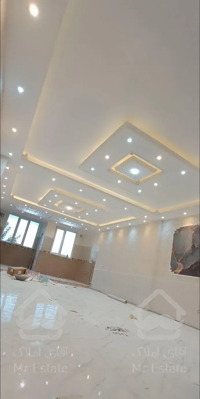 اجرای کاغذدیواری.گچبری.کناف.رنگ کاری