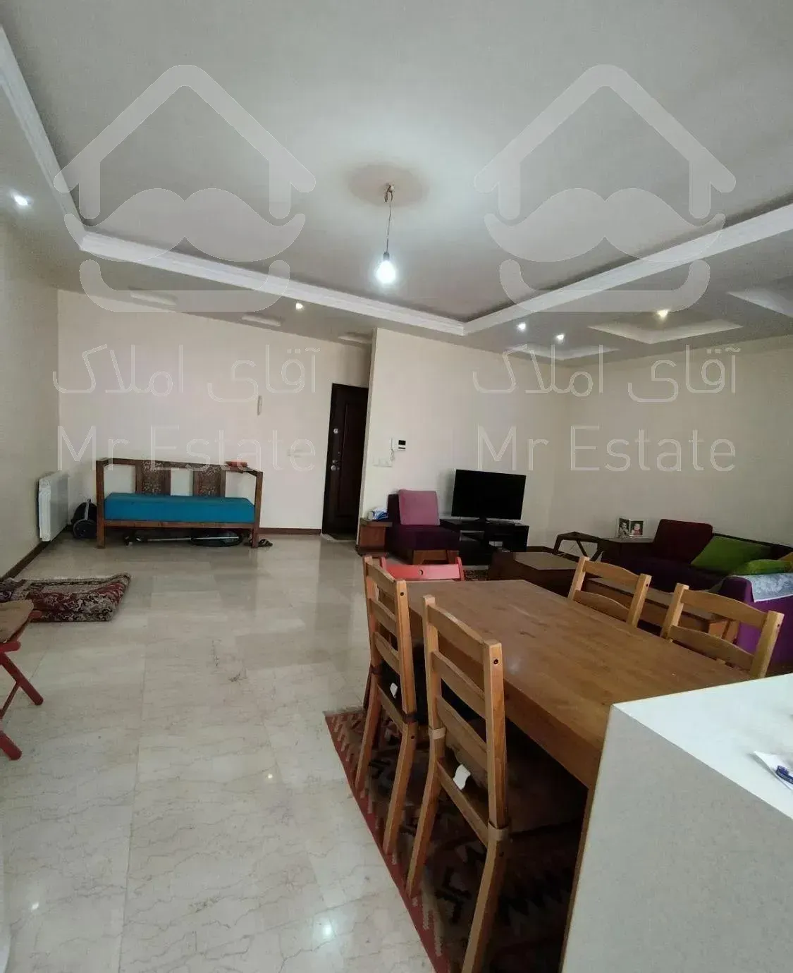 ۱۰۰متر/طبقه آخر/۲نبش آکواریوم/فایل شخصی