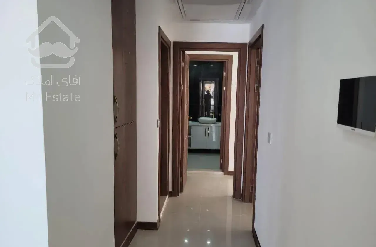 برج مجلل دریاچه/۱۵۸ متر/۳خواب /کلید نخورده