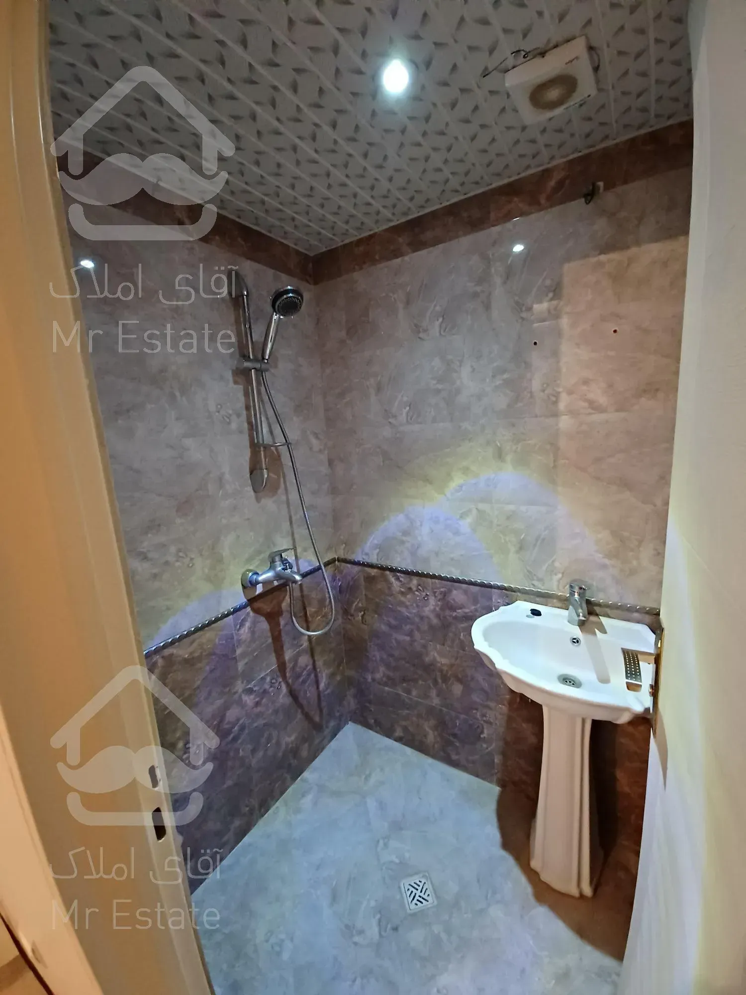 اجاره‌ آپارتمان يک خوابه بلوار فردوس