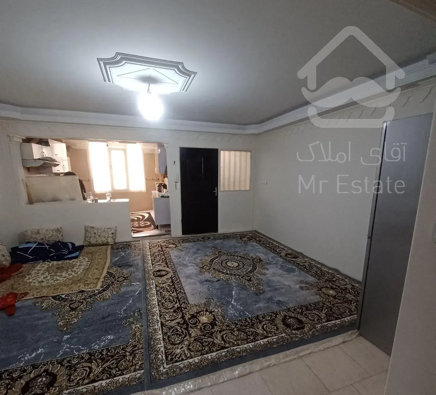 فروش آپارتمان ۸۰ متری ۲ خوابه طبقه ۱ حیاط دار